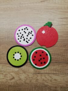 Подложки за чаши Pixel Art Плодчета Ръчна Изработка Комплект 4 бр.