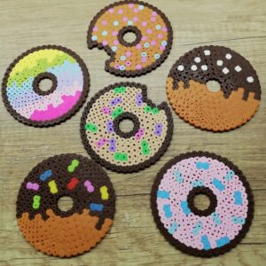 Подложки за чаши Pixel Art Понички Ръчна Изработка Комплект 6 бр.