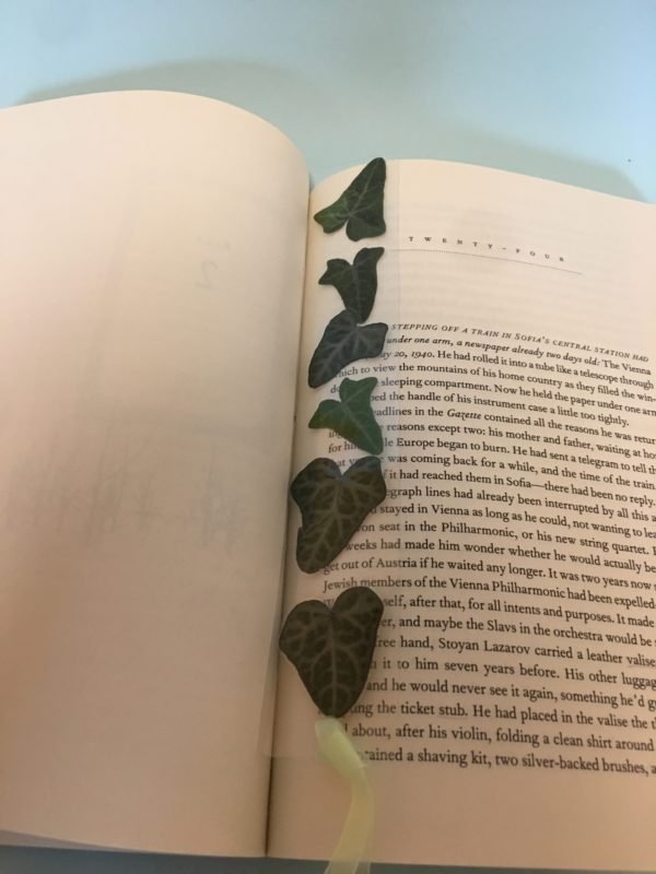 Книгоразделител Бръшлян Ръчна Изработка