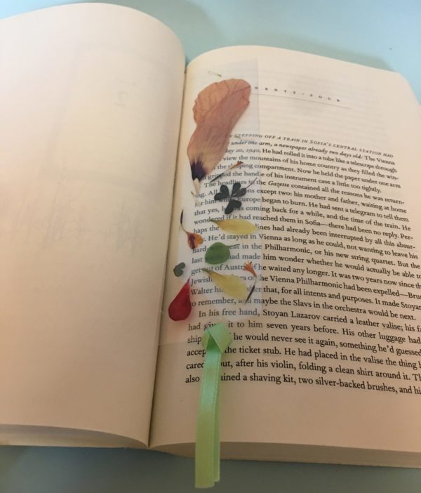Книгоразделител Хибискус Ръчна Изработка