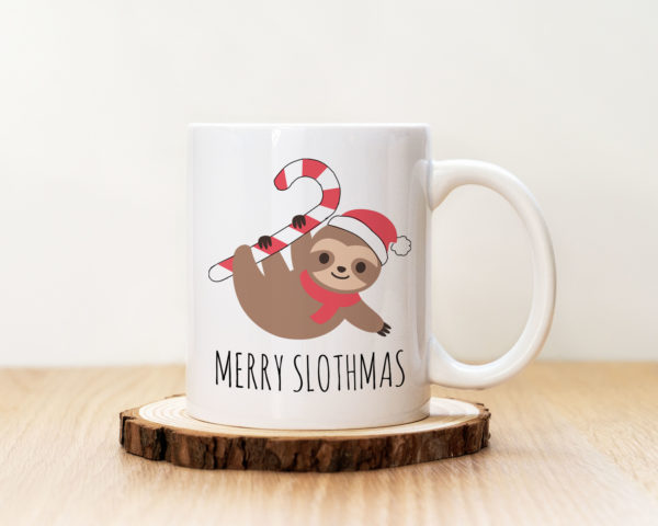 Коледна Чаша с надпис Merry Slothmas