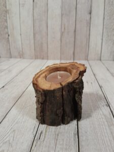 Свещник от дърво Light me Up