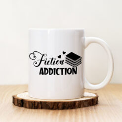 Чаша с надпис Fiction Addiction