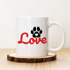 Чаша с надпис Love Лапичка Със Сърце