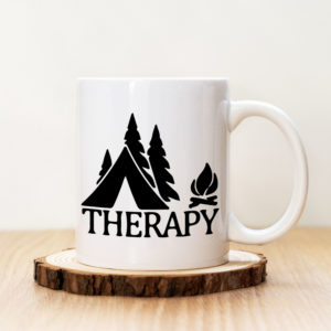 Чаша с надпис Therapy Къмпинг