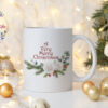 Коледна чаша с флорални мотиви и надпис A Very Merry Christmas