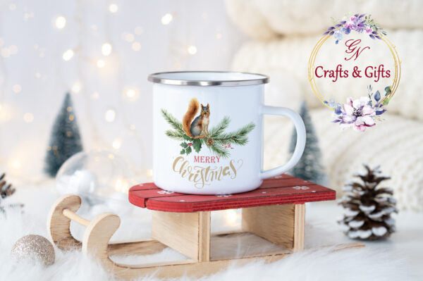 Коледно канче с катеричка и надпис Merry Christmas