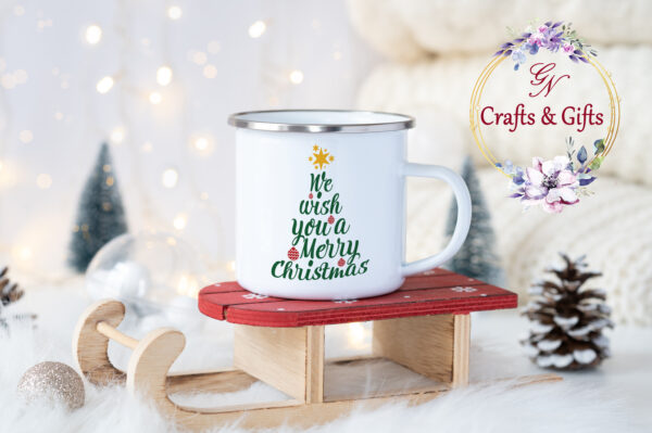 Коледно канче с надпис във формата на елха We wish you a merry Christmas