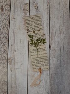 Книгоразделител История в зелено Naturebound
