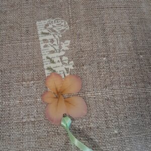 Книгоразделител Роза Naturebound